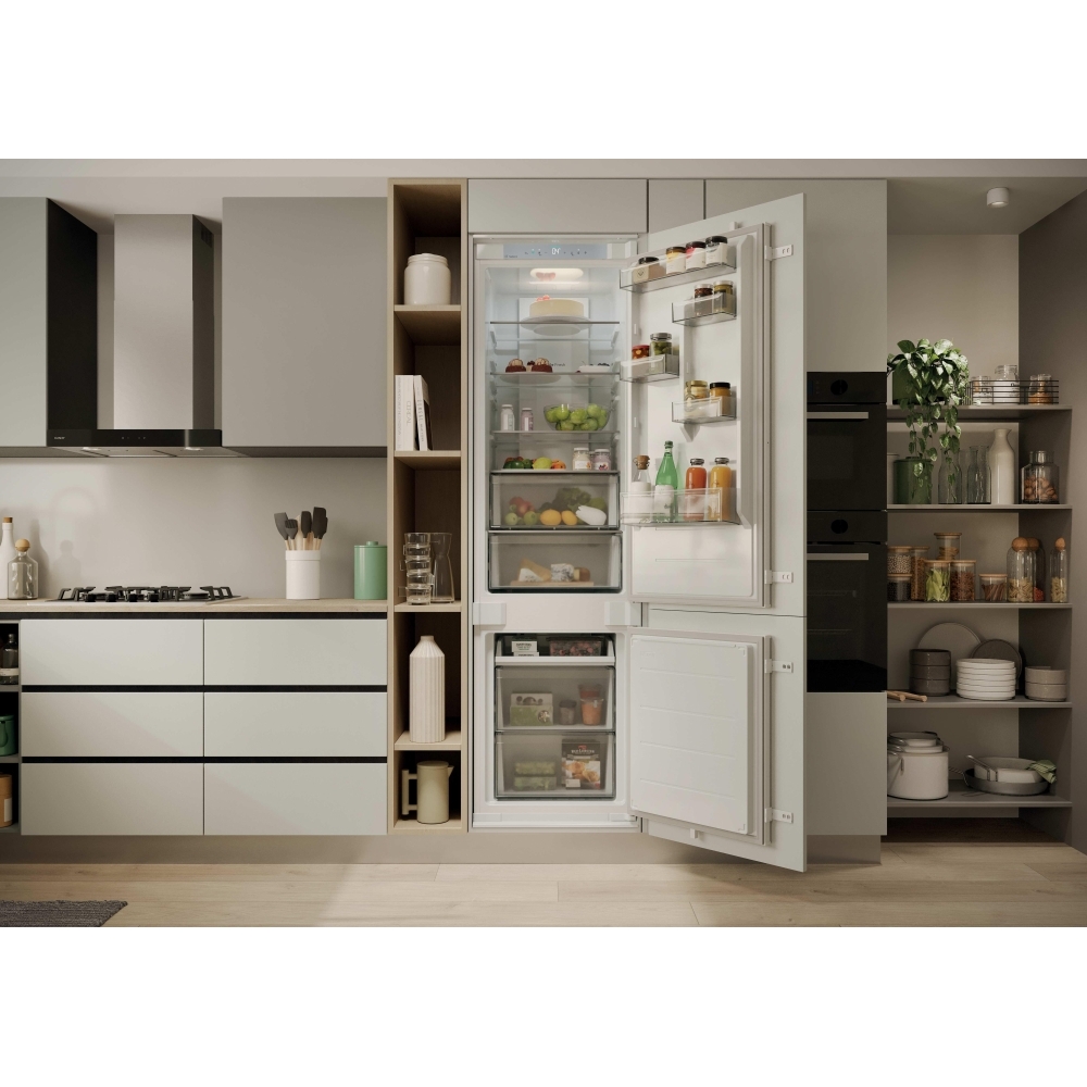 Hoover HONBQT3519EWK-UK Total No Frost Integrated Fridge Freezer, Sliding Hinge, 70/30, E Rated