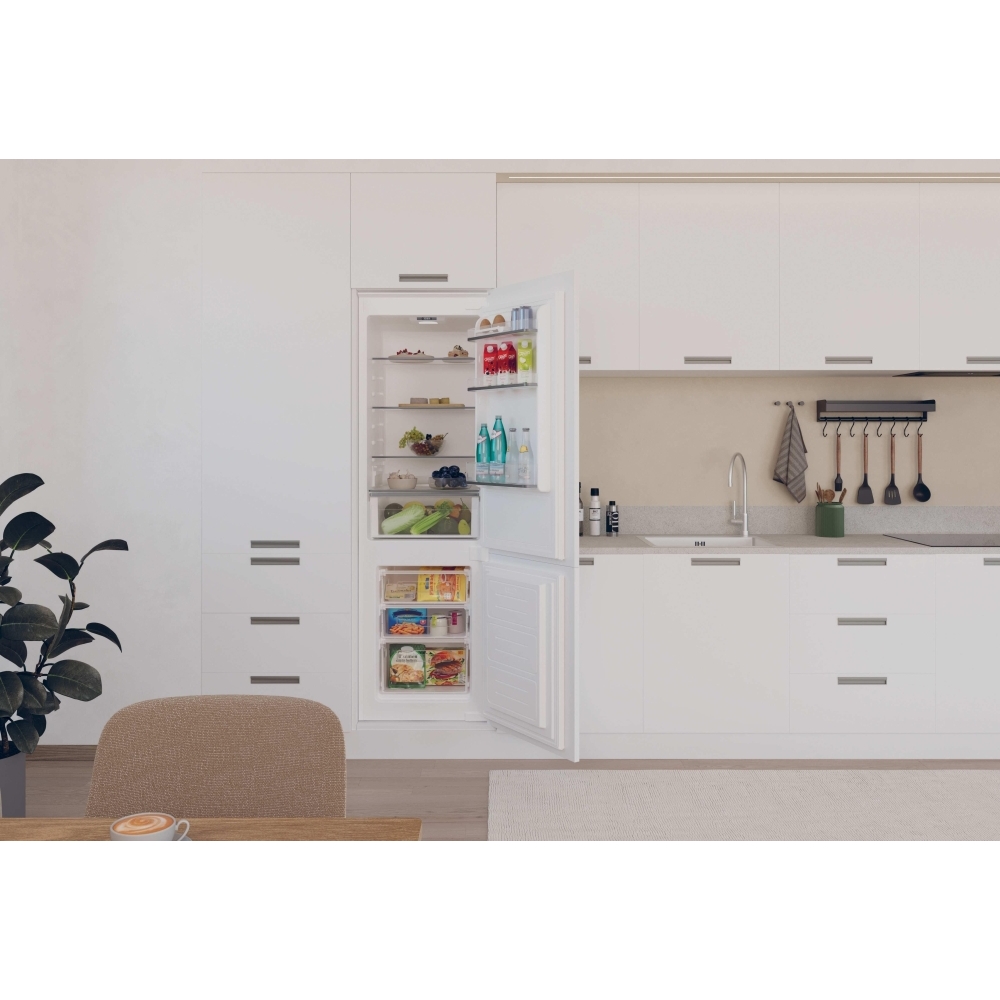 Hoover HOBBML18EK Static Integrated Fridge Freezer, Sliding Hinge, 70/30, E Rated