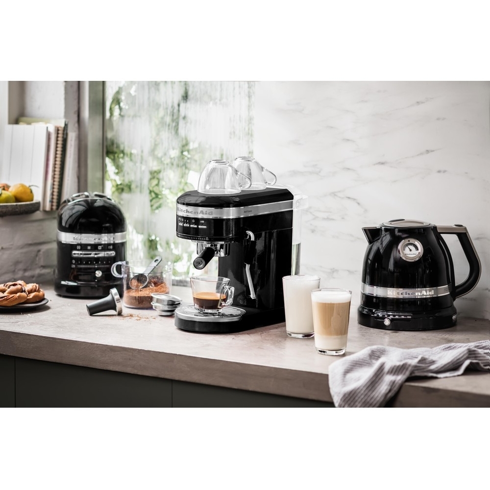 KitchenAid 5KEK1522BOB 1.5 Litre Artisan Onyx Black Retro Variable Temperature Kettle