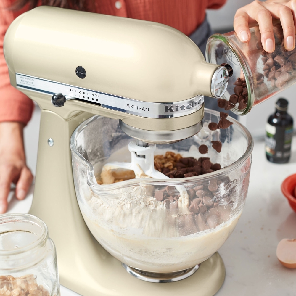 KitchenAid 5KSM125BAC Artisan Mixer Tilt-Head 4.7L, Almond Cream