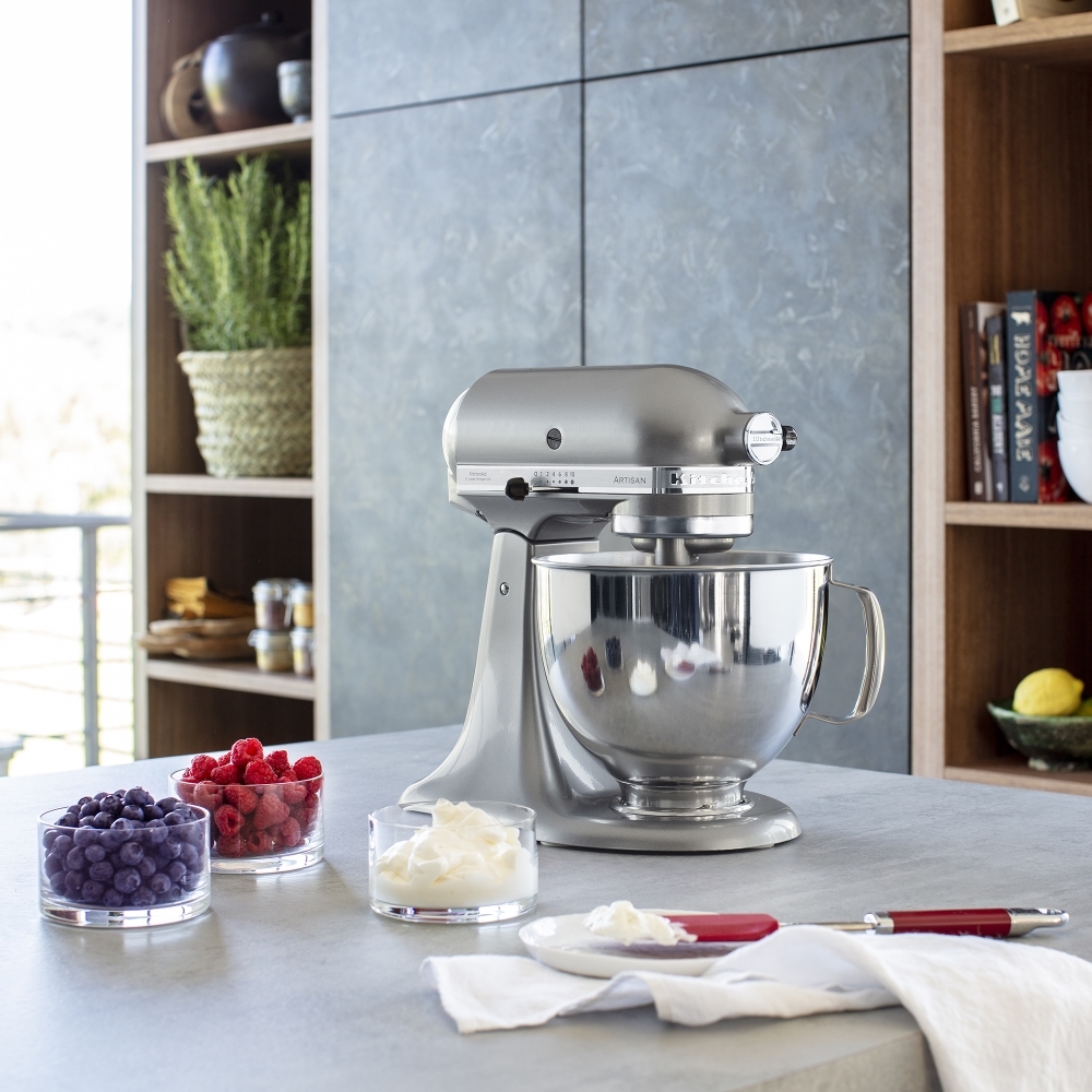 KitchenAid 5KSM125BCU Artisan Retro Mixer Tilt-Head 4.7L, Contour Silver