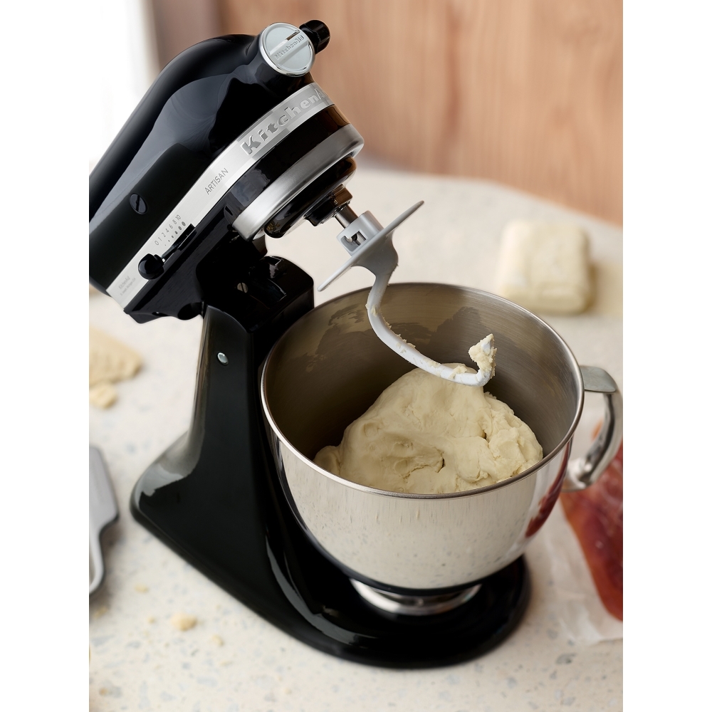 KitchenAid 5KSM175PSBOB Artisan Retro Mixer Tilt-Head 4.8L with Extra Accessories, Onyx Black