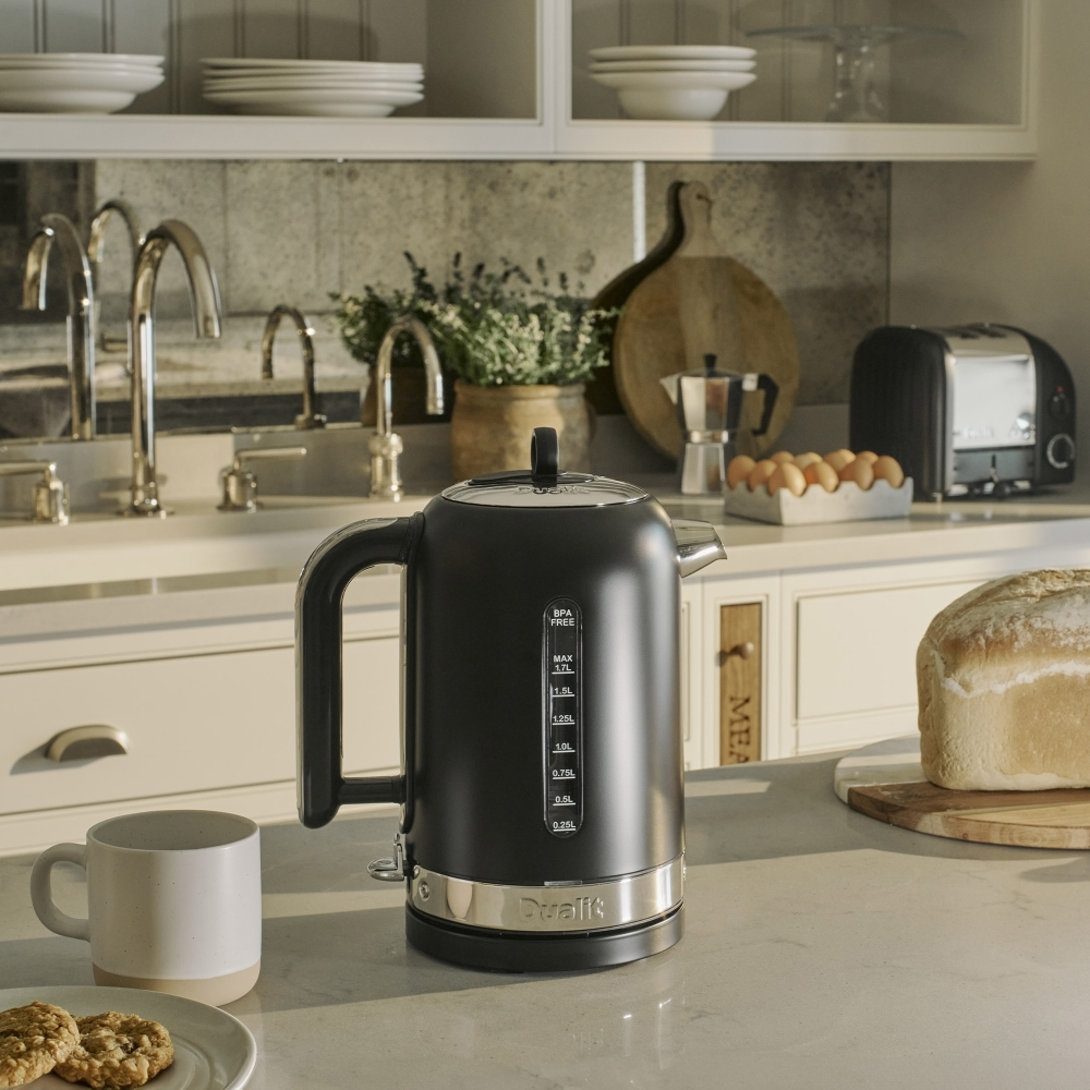 Dualit 72785 Classic Kettle, Black
