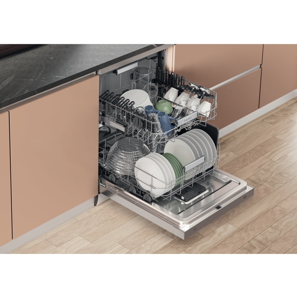 Hotpoint H7FHS51XUK Dishwasher, 15 Place Settings, Silver, B Rated