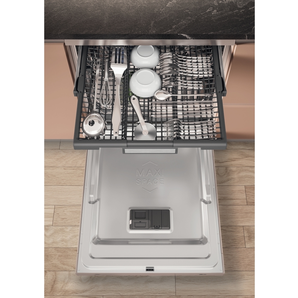 Hotpoint H7FHS51XUK Dishwasher, 15 Place Settings, Silver, B Rated