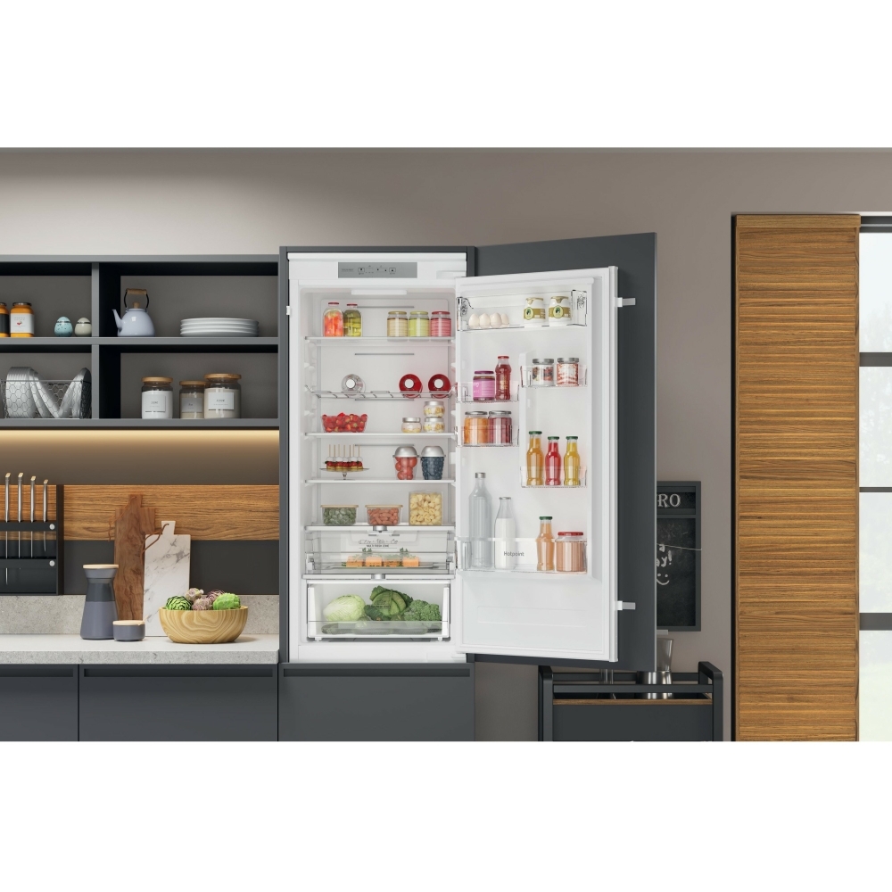 Hotpoint HTC20T322UK Total No Frost Integrated Fridge Freezer, Sliding Hinge, 70/30, E Rated