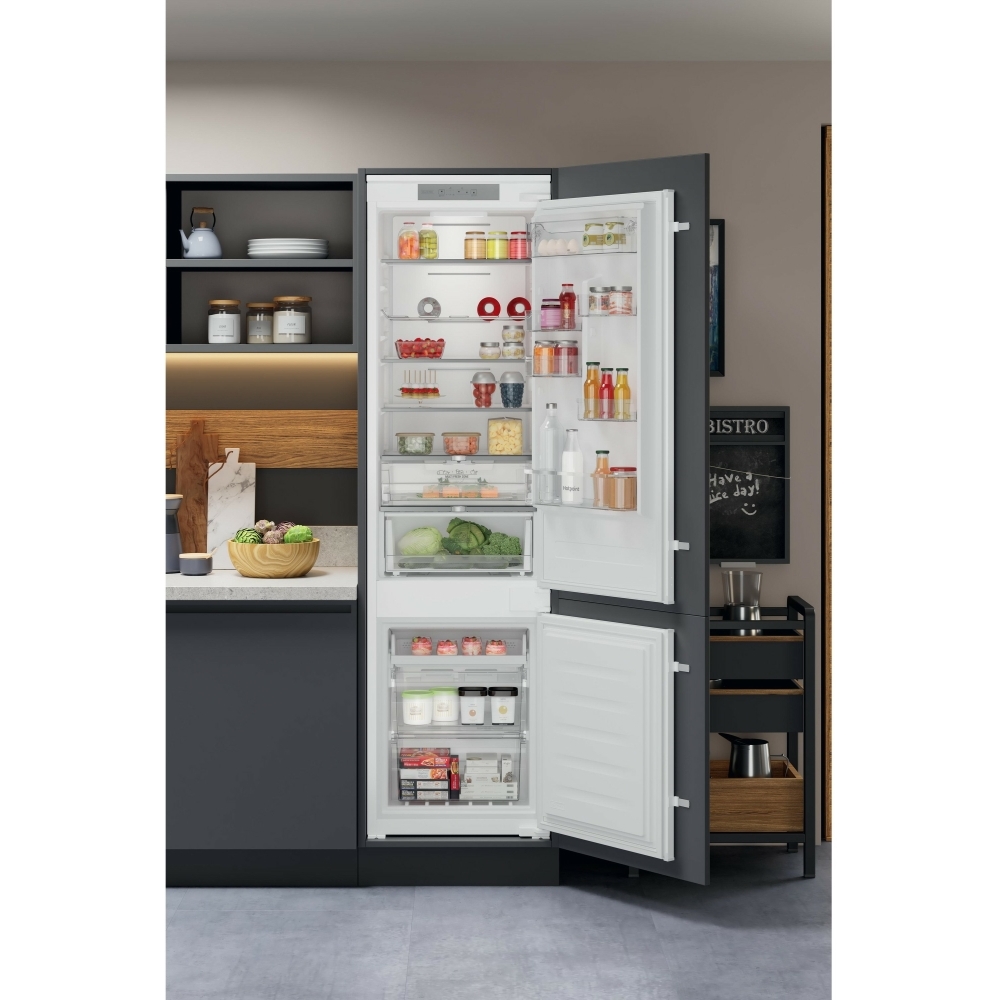 Hotpoint HTC20T322UK Total No Frost Integrated Fridge Freezer, Sliding Hinge, 70/30, E Rated