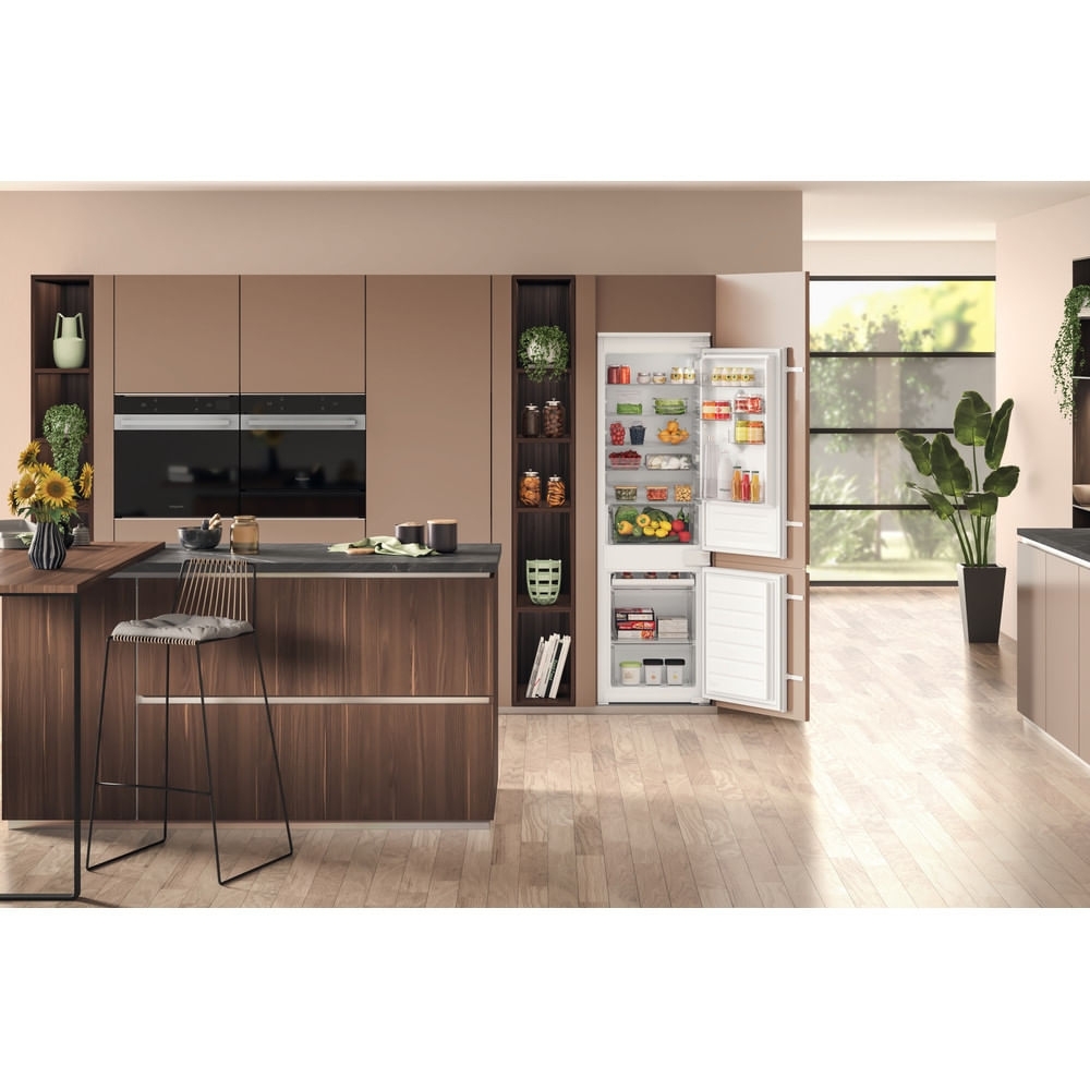 Hotpoint HTC18D011A1 Low Frost Integrated Fridge Freezer, Sliding Hinge, 70/30, White, E Rated