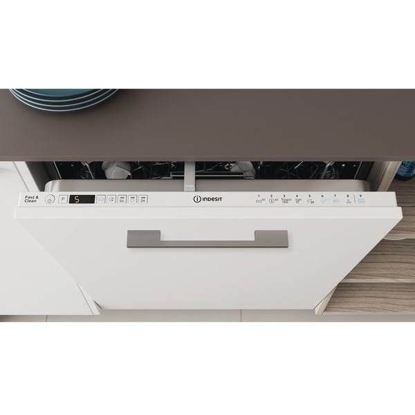 Indesit DIO3T131FEUK Fully Integrated Dishwasher, 14 Place Settings, D