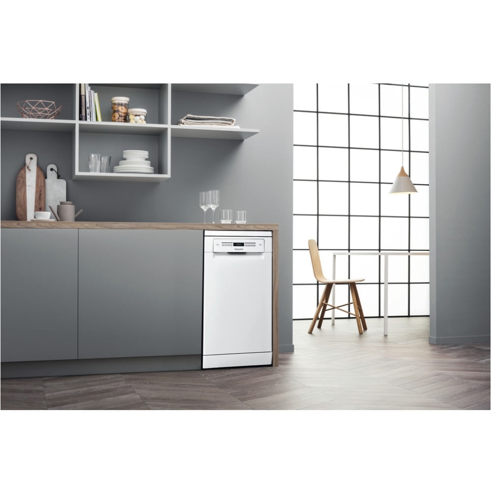 Hotpoint HSFO3T223WUK Slimline Dishwasher, 10 Place Settings, White, E Rated