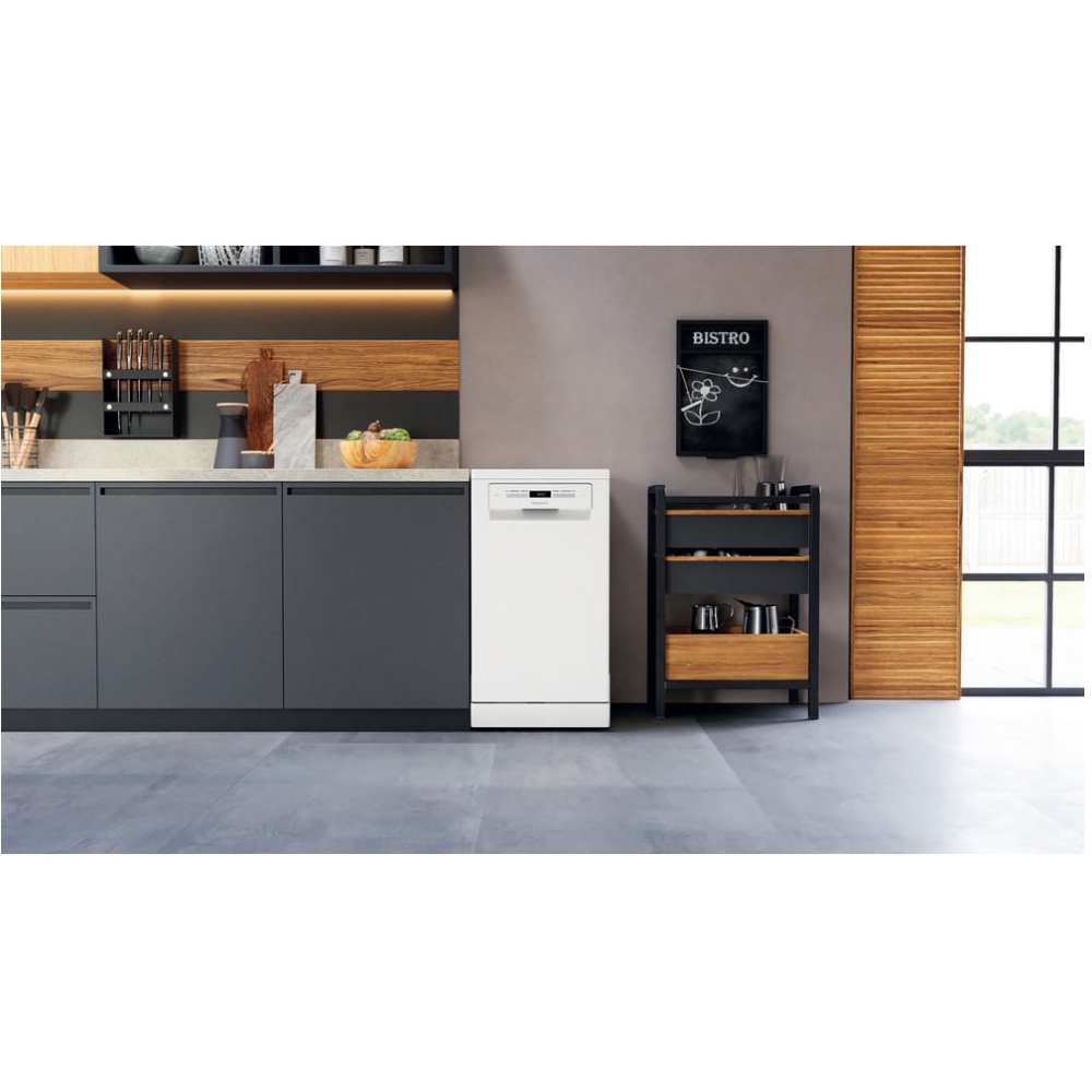 Hotpoint HSFO3T223WUK Slimline Dishwasher, 10 Place Settings, White, E Rated