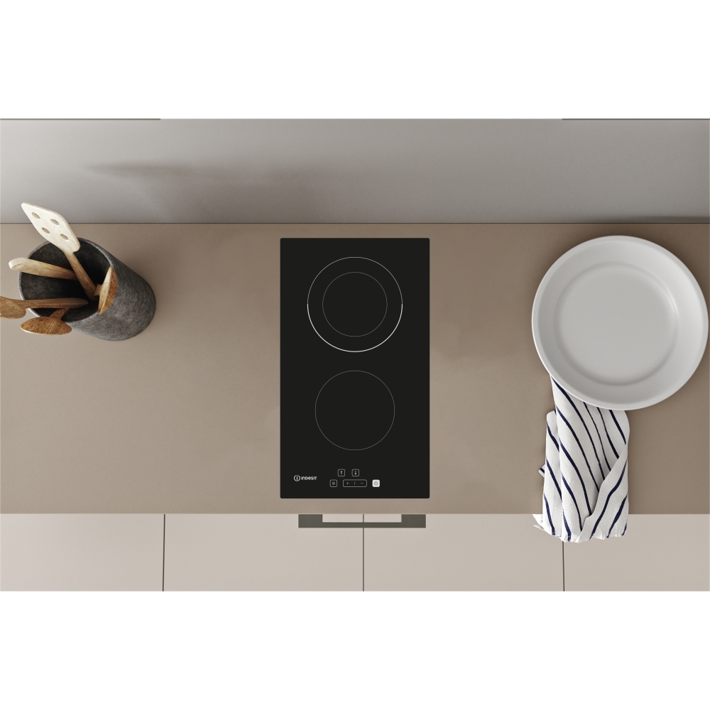 Indesit IRD2030B 30cm Domino Hob, Black