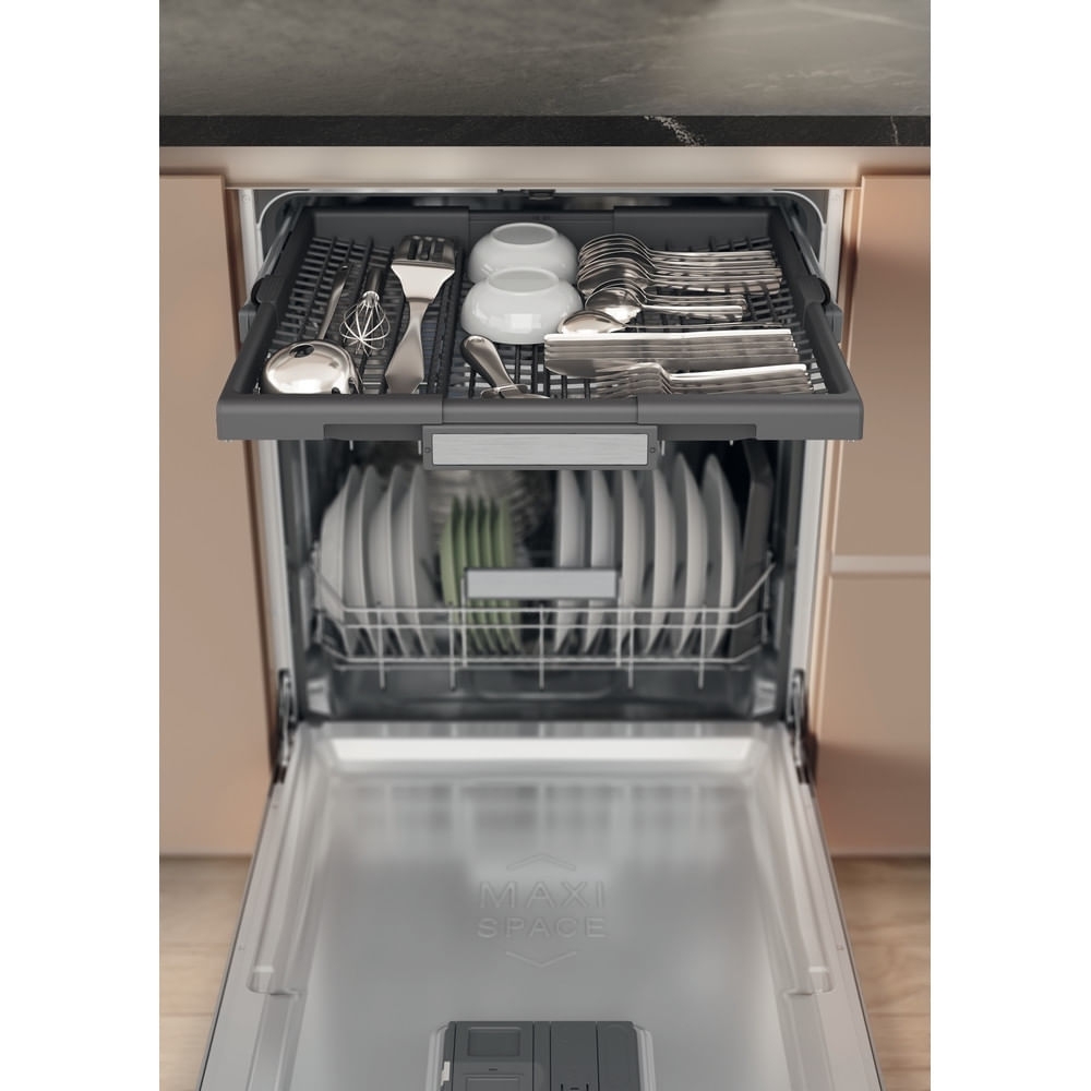 Hotpoint H7IHP42LUK Fully Integrated Dishwasher, 15 Place Settings, C Rated