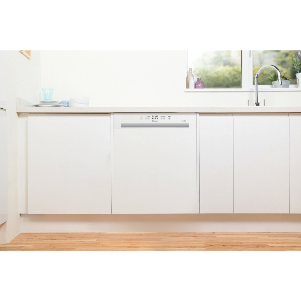 Indesit I3BL626UK Semi Integrated Dishwasher, 14 Place Settings, E Rated
