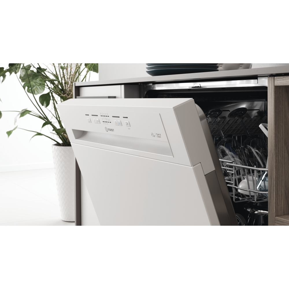 Indesit I3BL626UK Semi Integrated Dishwasher, 14 Place Settings, E Rated