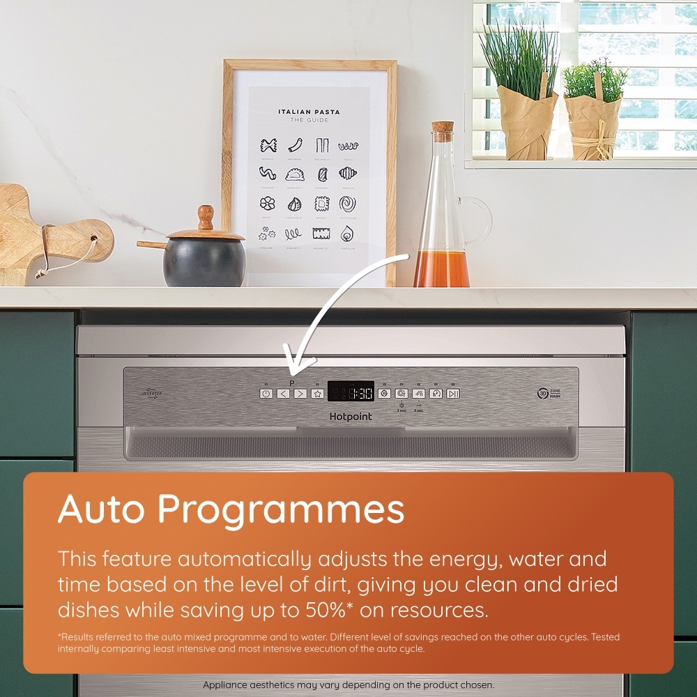 Hotpoint H7FHP43WUK Dishwasher