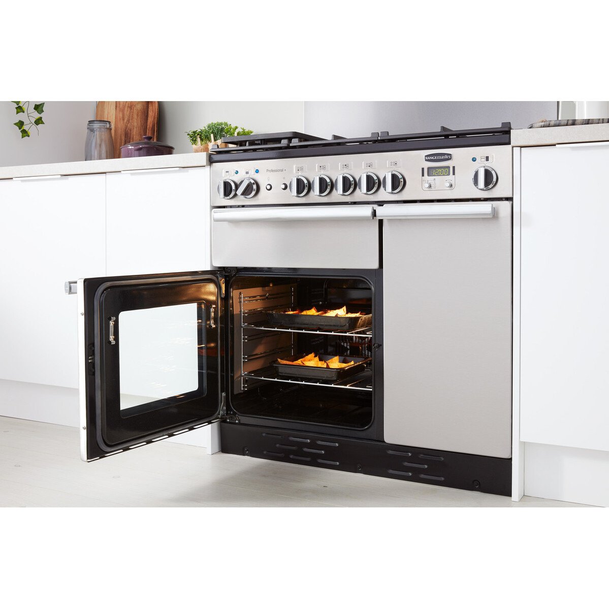 Rangemaster PROP90NGFCR/C 90cm Gas Range Cooker Professional Plus Cream / Chrome, A Rated