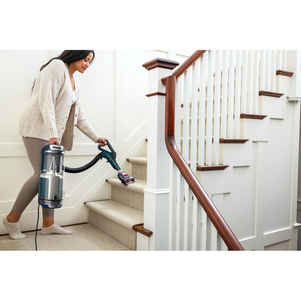 Shark AZ3900UKT PowerDetect  Powered Lift-Away Upright Pet Vacuum Cleaner, Blue