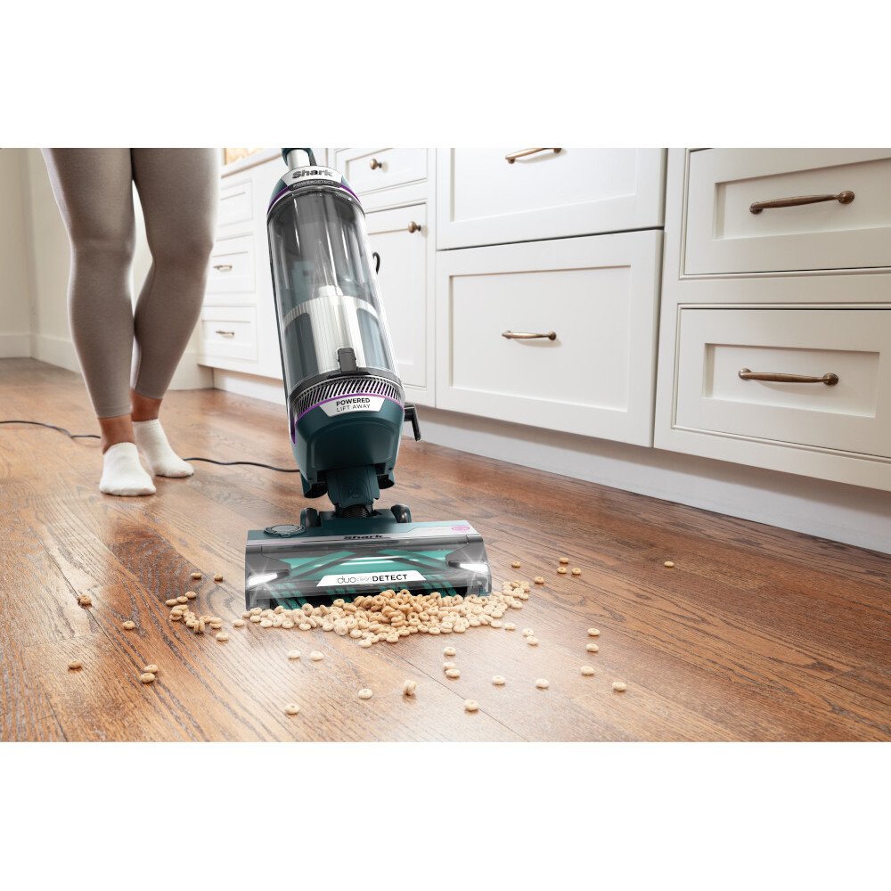 Shark AZ3900UKT PowerDetect  Powered Lift-Away Upright Pet Vacuum Cleaner, Blue
