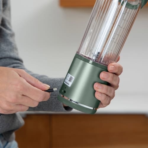 Ninja BC151UKEM Blast Cordless Portable Blender, Green
