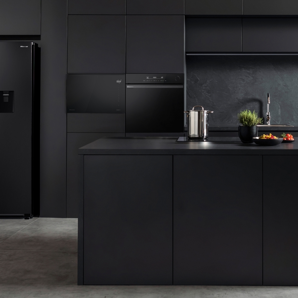 Hisense BIM325GI63DBGUK Hi6 BlackLine Built-In Microwave with Grill