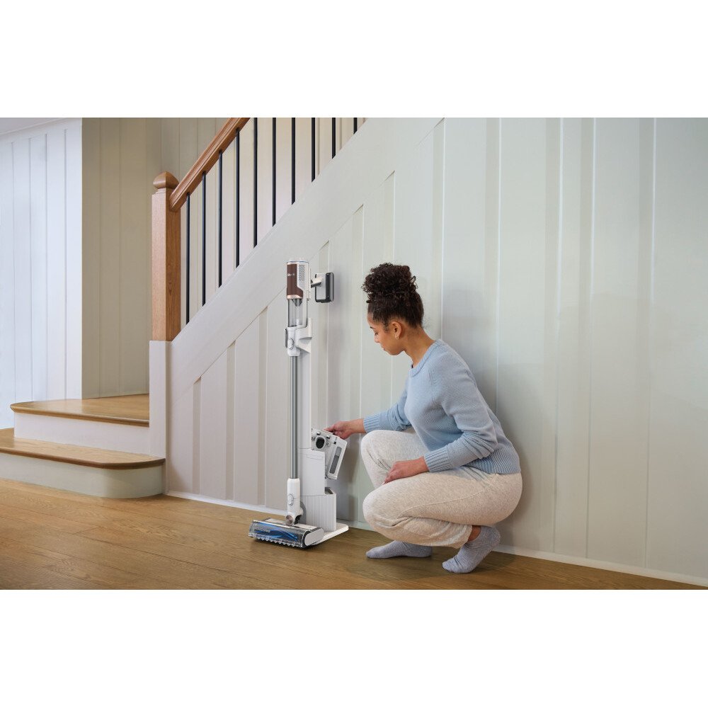 Shark BU3521UK Cordless Stick Vacuum with Auto Empty System, White