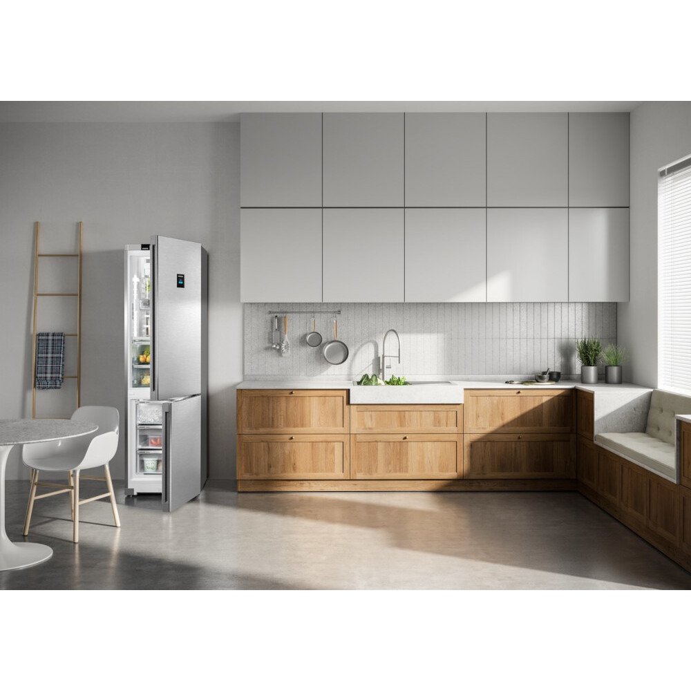 Liebherr CBNstb 579i No Frost Fridge Freezer, 70/30, Silver, B Rated