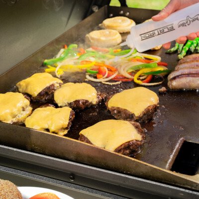 Char-Griller CG30354225 Flat Iron� 3 Burner Gas Griddle / Plancha (no regulator), Black