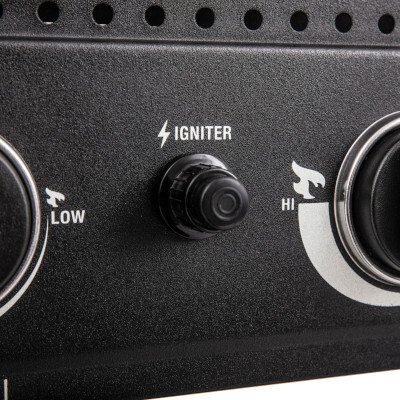 Char-Griller CG30354225 Flat Iron� 3 Burner Gas Griddle / Plancha (no regulator), Black