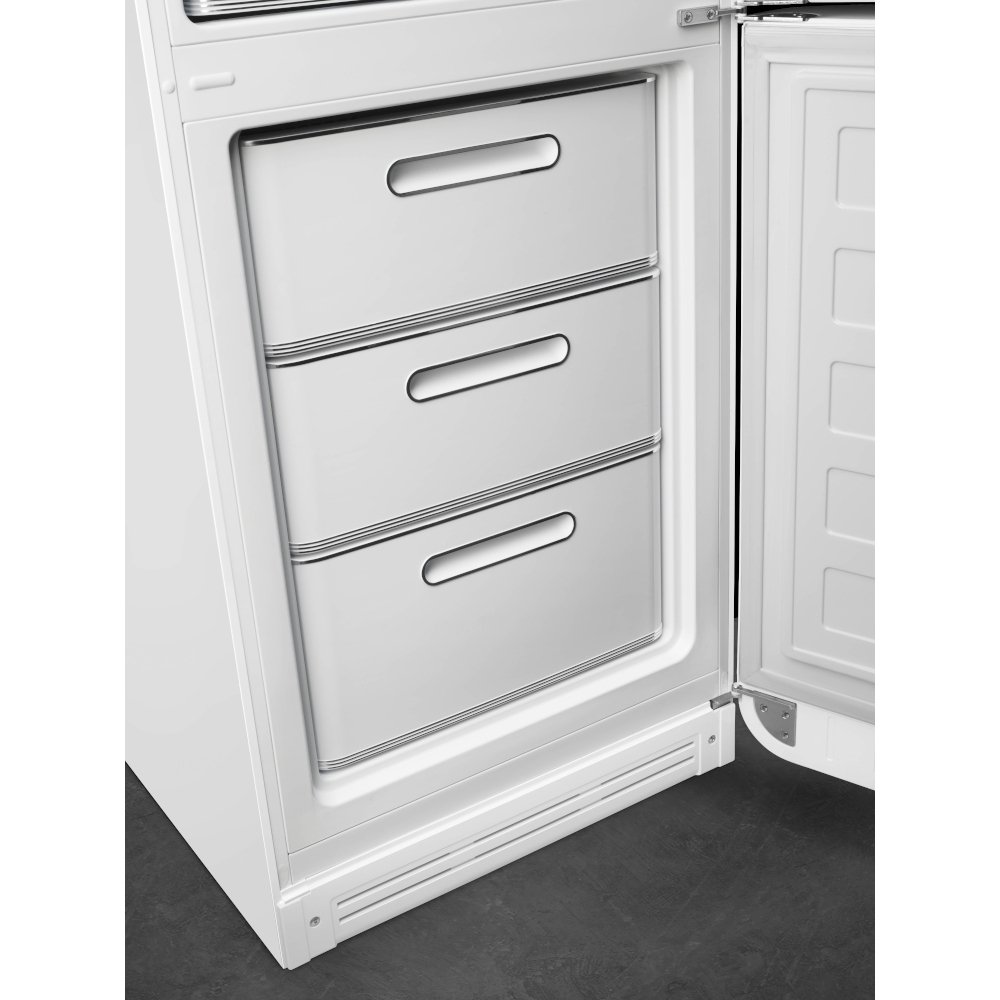 Smeg FAB32RWH6UK Retro Total No Frost Fridge Freezer, 60/40, White, C Rated