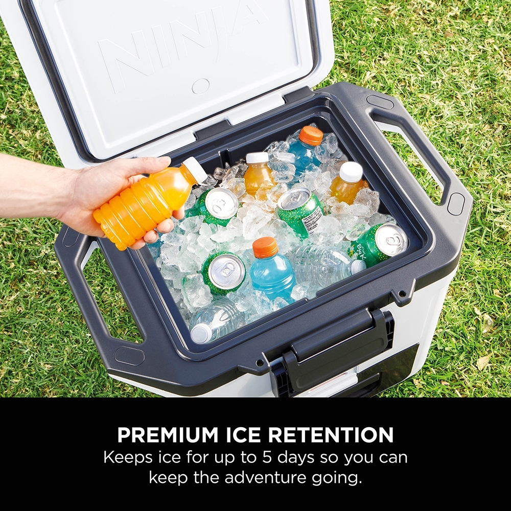 Ninja FB131UKWH FrostVault 30QT/28L Hard Cooler, Cloud White