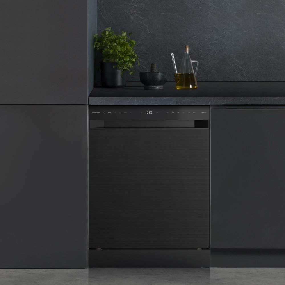 Hisense HS663A90BXUK Dishwasher, 16 Place Settings, Black, A Rated