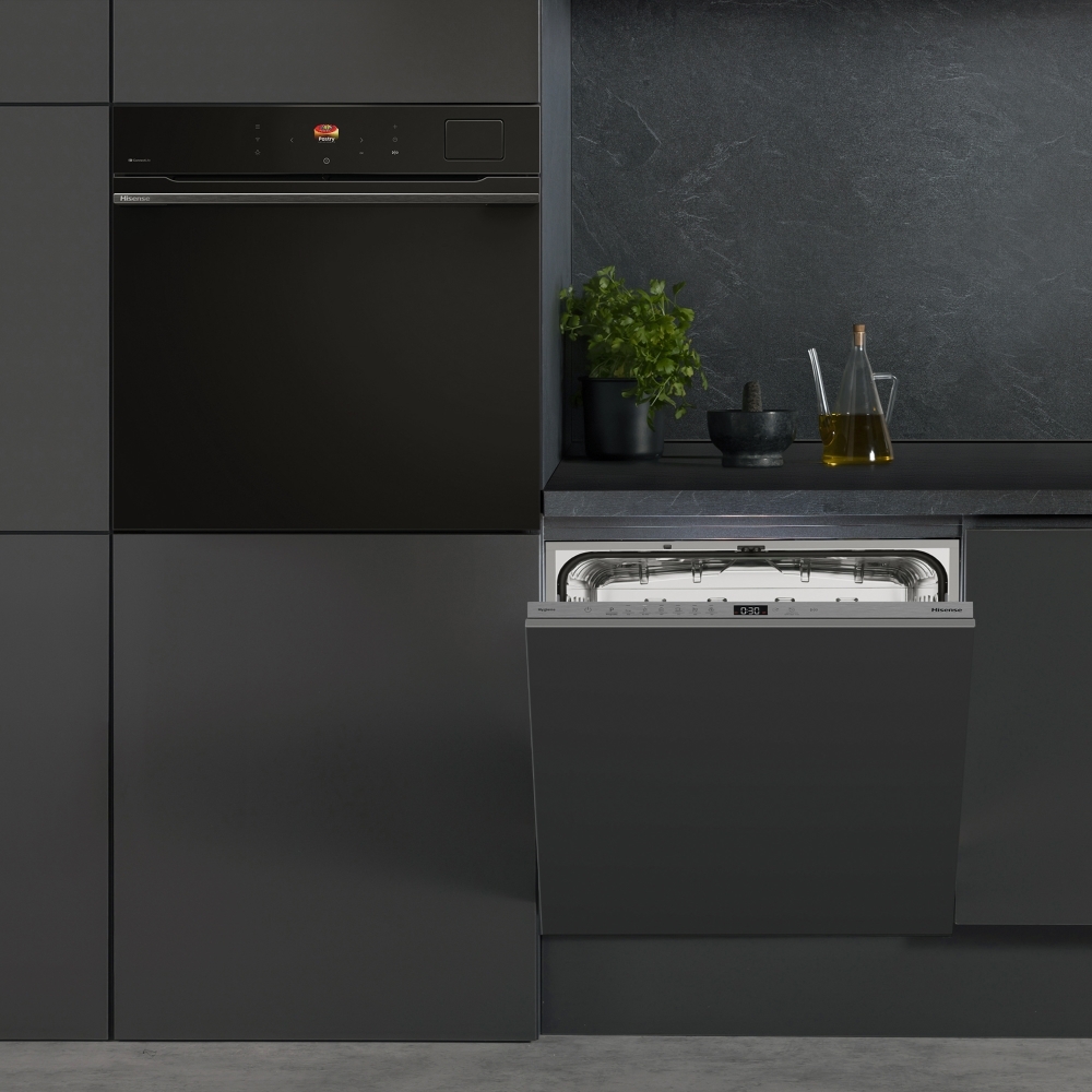 Hisense HV642C65UK Fully Integrated Dishwasher, 14 Place Settings, C Rated