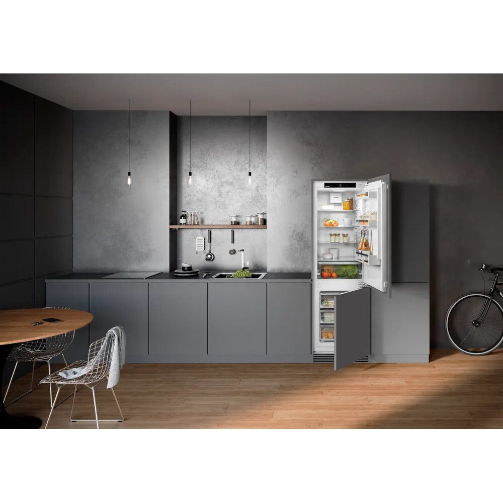 Liebherr ICNc5103 No Frost Integrated Fridge Freezer, Fixed Hinge, 70/30, C Rated