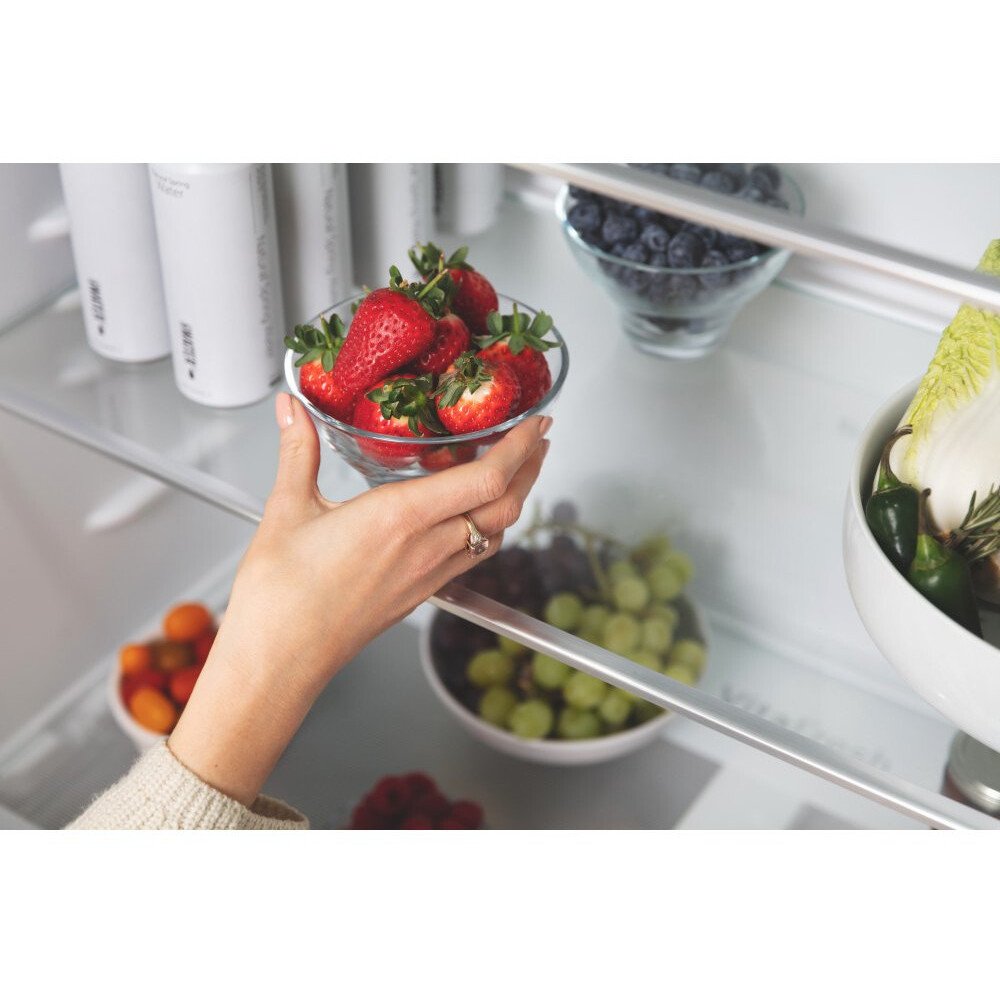 Bosch KFN96VPEAG Series 4 American Fridge Freezer, Stainless Steel, E Rated,  Non-Plumbed