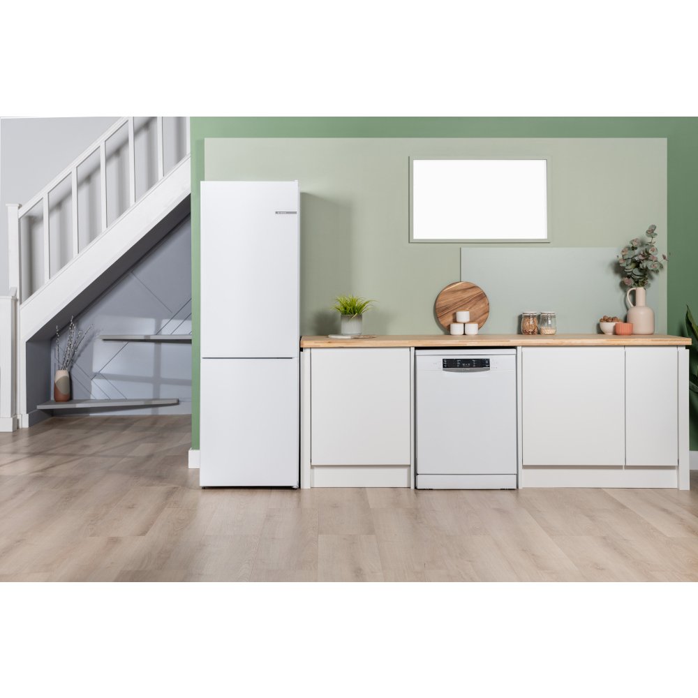 Bosch KGN362WDFG Series 4 Frost Free Fridge Freezer, 60/40, White, D Rated Marks Electrical
