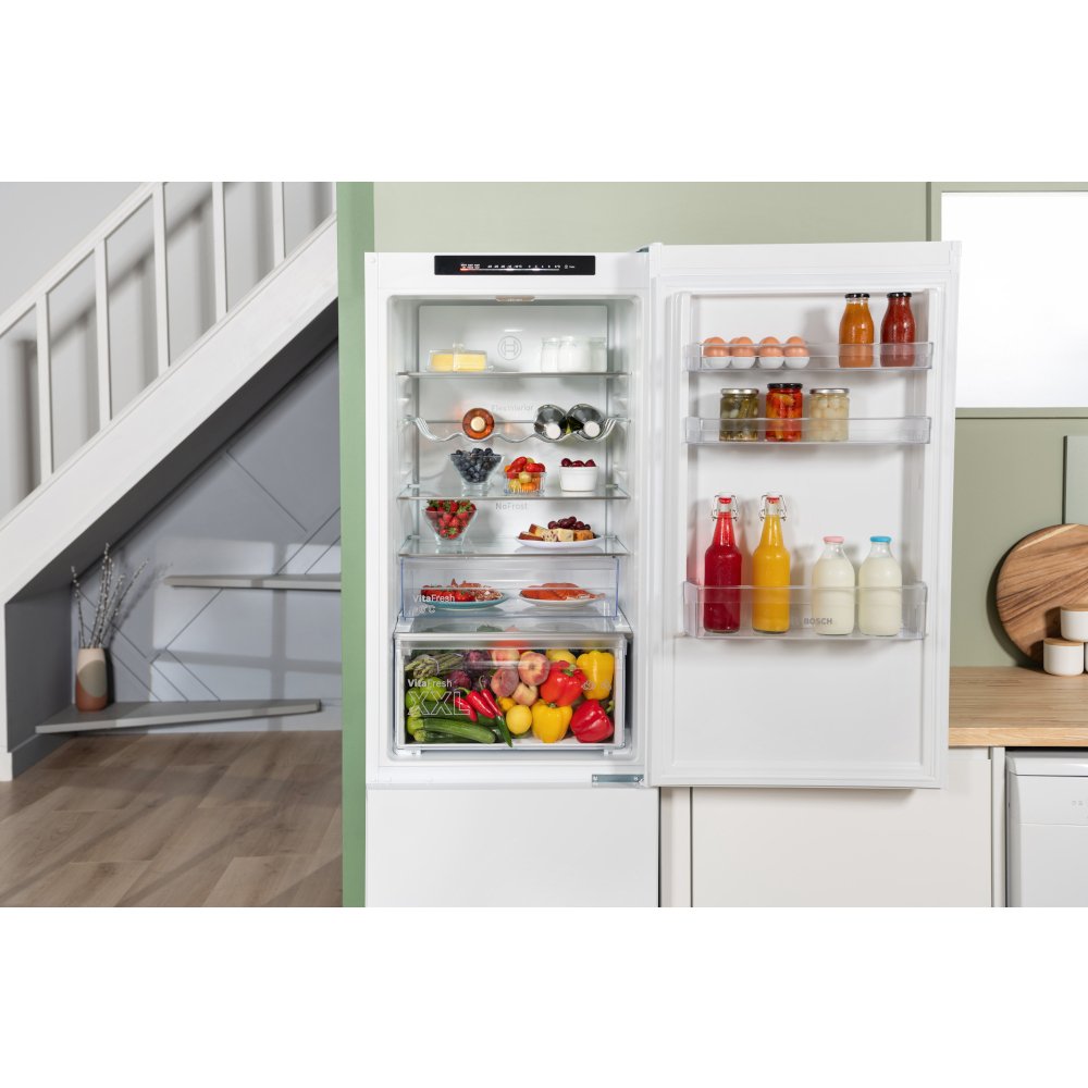 Bosch KGN362WDFG Series 4 Frost Free Fridge Freezer, 60/40, White, D