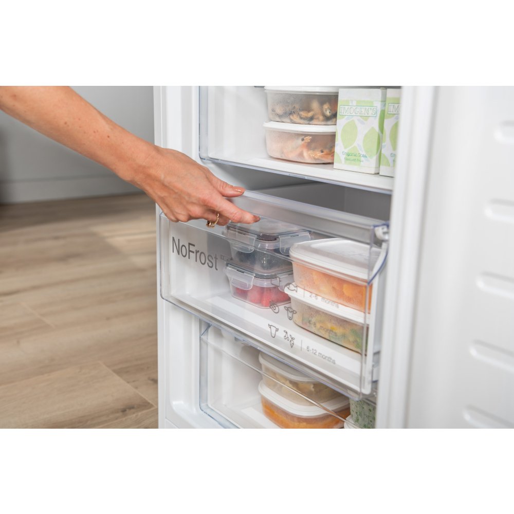 Bosch KGN392WDFG Series 4 No Frost Fridge Freezer, 70/30, White, D Rated