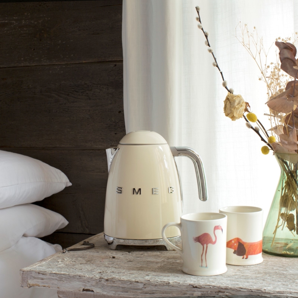 Smeg KLF03CRUK Retro 1.7 Litre Jug Kettle, Cream