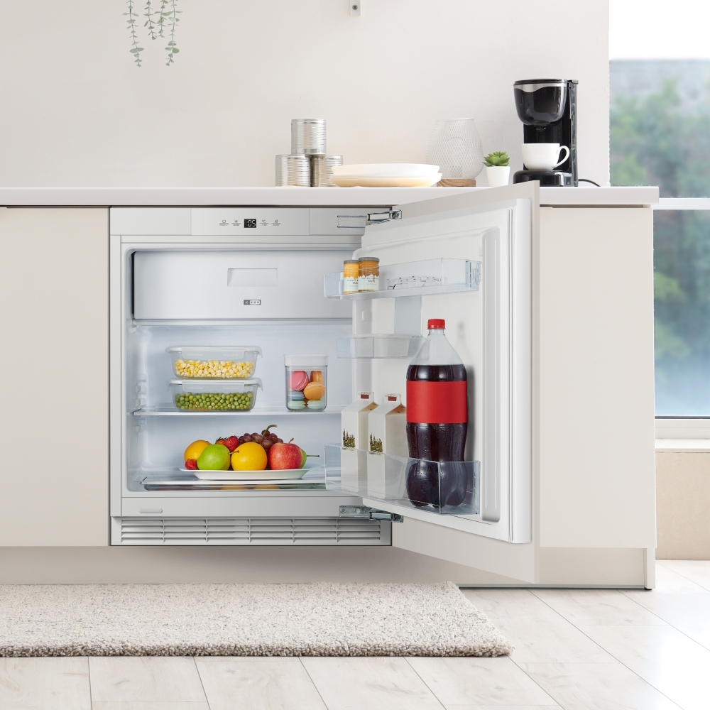 Fridgemaster MBUR60121E Built-Under Fridge with Ice Box, Fixed Hinge, White, E Rated