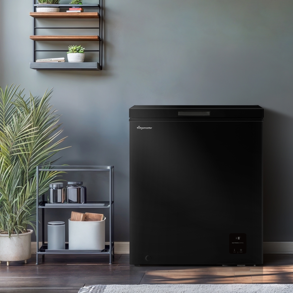 Fridgemaster MCF142EB Static 142l Chest Freezer, Black, E Rated