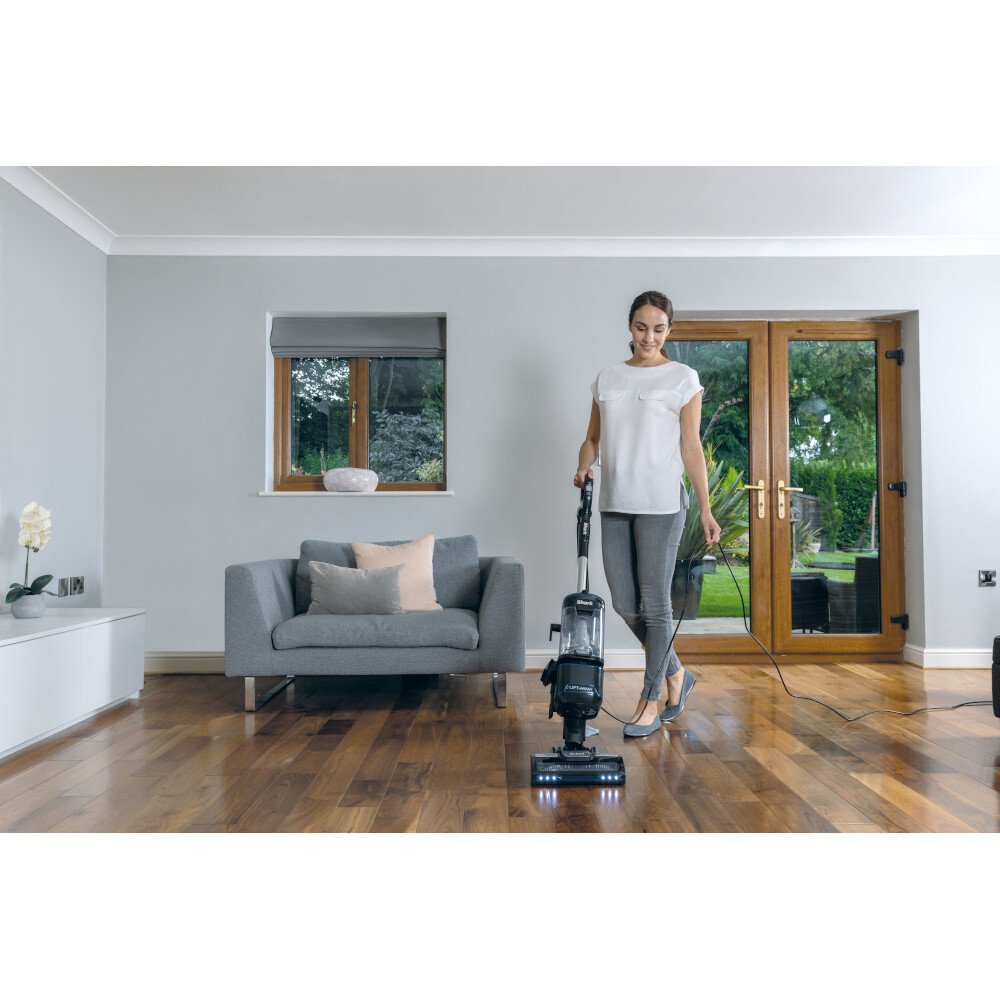 Shark NV602UK Classic Upright Vacuum Cleaner, Black