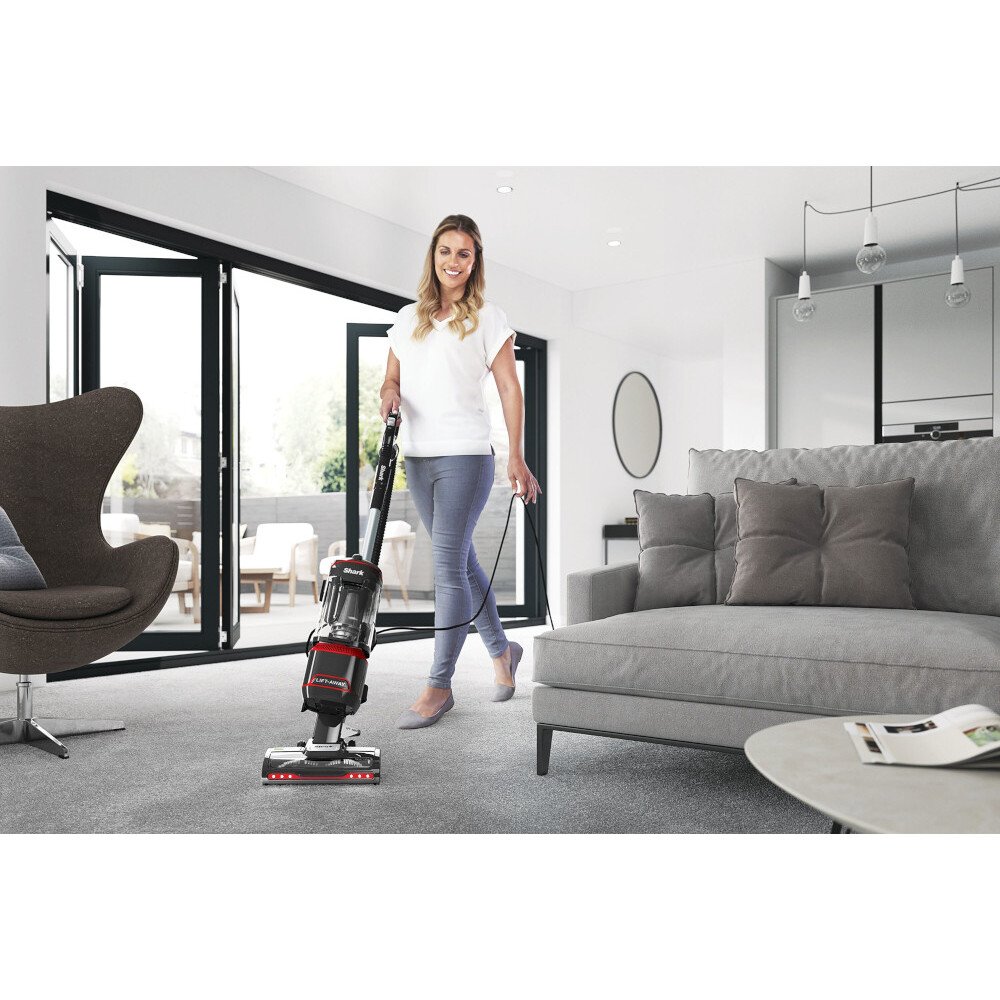 Shark NV602UKT Classic  Upright Pet Vacuum Cleaner, Black