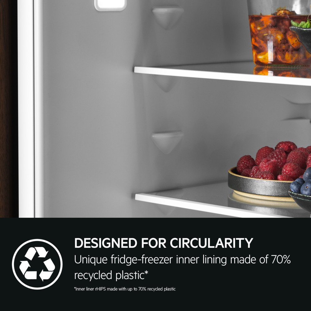AEG OSC7C181DF No Frost Integrated Fridge Freezer, Fixed Hinge, 70/30, D Rated