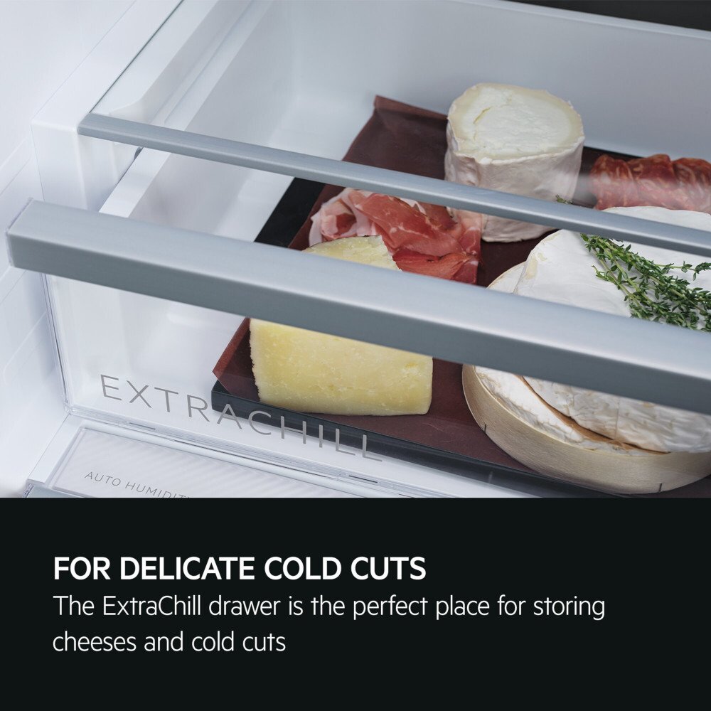 AEG OSC7C181DF No Frost Integrated Fridge Freezer, Fixed Hinge, 70/30, D Rated