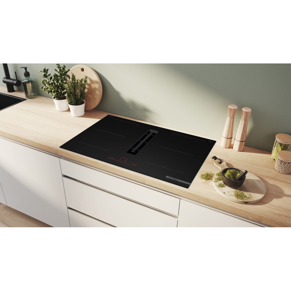 Bosch PVQ81AH26E Series 6 80cm Vented Hob, Black, B Rated