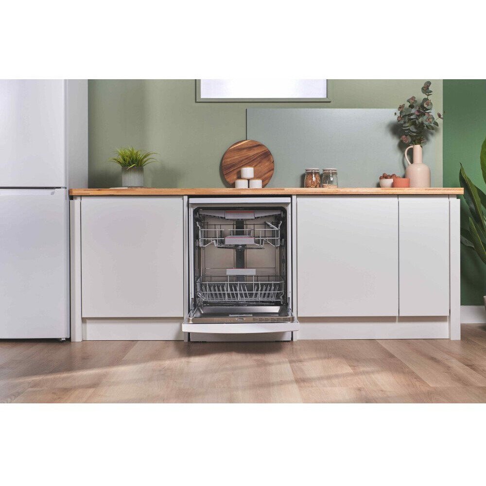 Bosch SMS6ZCW10G Series 6 Dishwasher, 14 Place Settings, White, B Rated