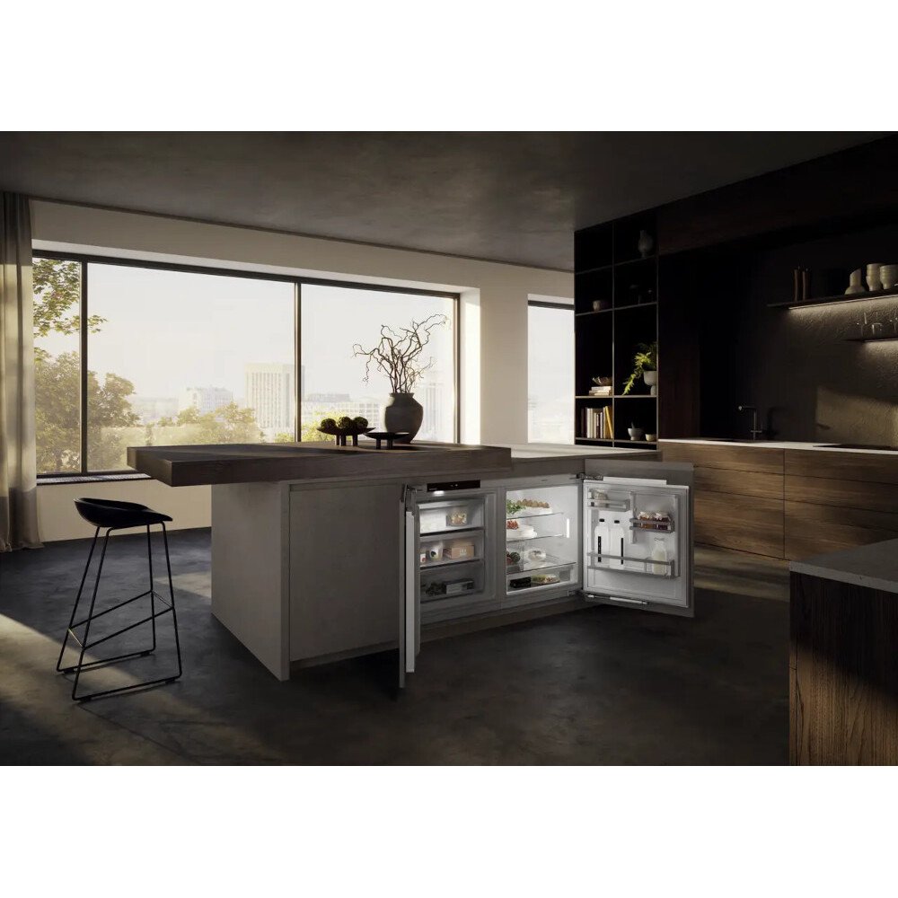 Liebherr URd3600 Built-Under Larder Fridge, Fixed Hinge, White, D Rated