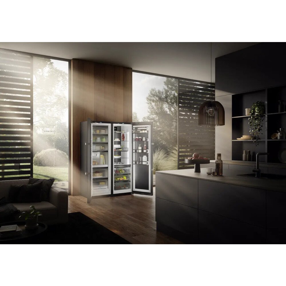 Liebherr XRFBS 5295 Peak BioFresh American Fridge Freezer,  Plumbed, Black, C Rated