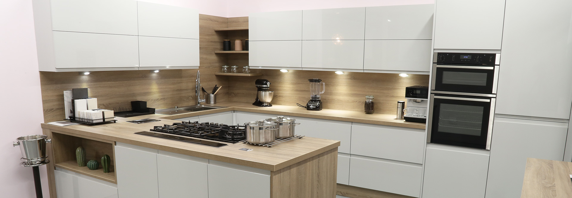 Exdisplay kitchens at Marks Electrical â€“ buy beautiful painted units